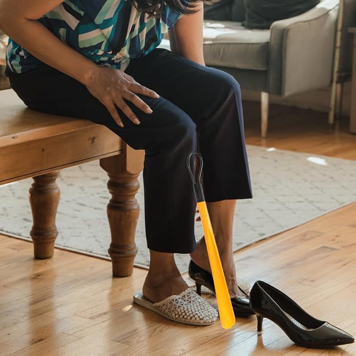 Shoe Horn with Handle 19.29In Long Handle Shoe Horn Portable Lightweight for Men Women Kids Seniors Smooth Surface Easy Grip Tool for Putting on Shoes