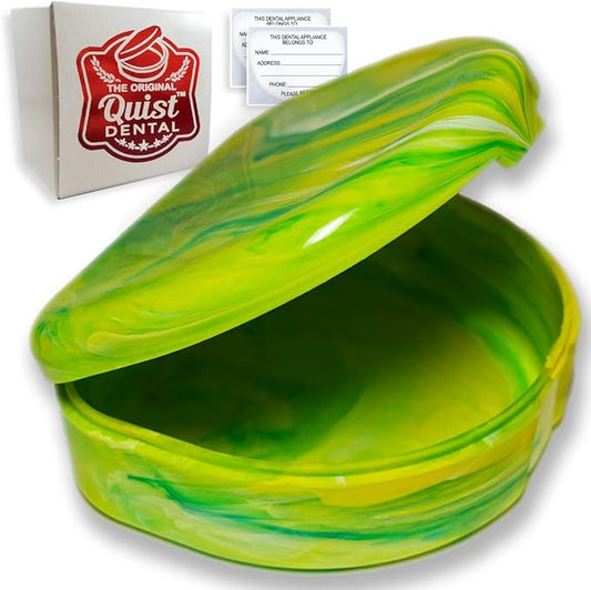 QUIST (TM) Orthodontic Retainer Case (Lime Green)
