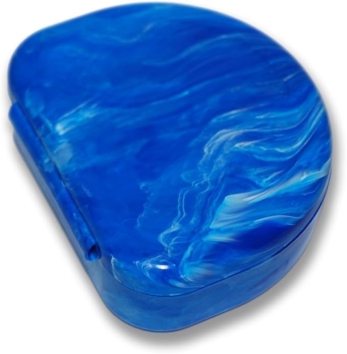 QUIST (TM) Orthodontic Retainer Case (Blue)