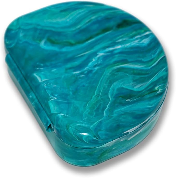 QUIST (TM) Orthodontic Retainer Case (Turquoise)