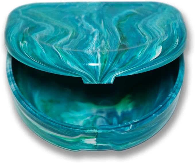 QUIST (TM) Orthodontic Retainer Case (Turquoise)