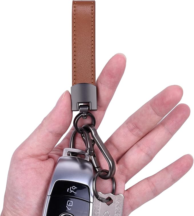 Wisdompro Genuine Leather Car Keychain, Universal Key Fob Keychain | Leather Car FOB Key Chain Holder for Men and Women, 360 Degree Rotatable, with Anti-lost D-ring and 3 Keyrings