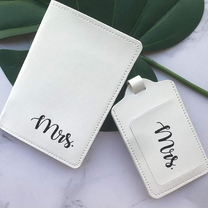 Mr and mrs Honeymoon Passport Wallets Travel Holder Set,Travel passport covers and luggage tags gift set for Wedding Bridal Shower Gift