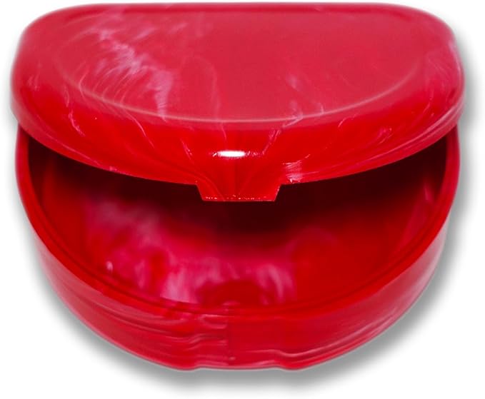 QUIST (TM) Orthodontic Retainer Case (Red)