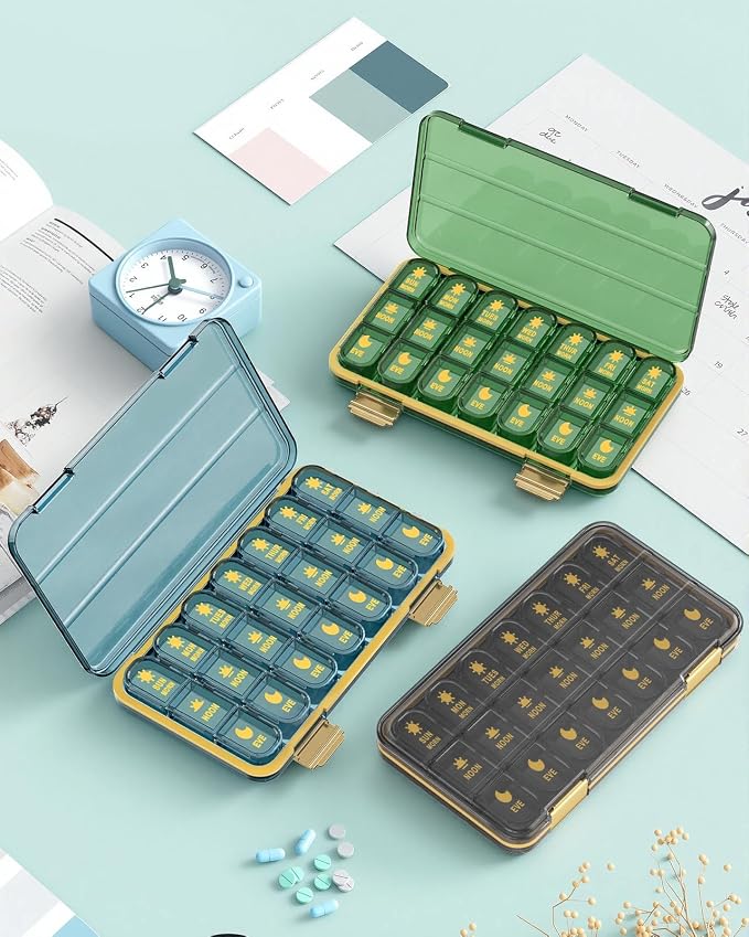 Pill Organizer 3X A Day, Weekly 7 Day Pill Box 3 Times A Day, Acedada Daily Travel Pill Case with 21 Compartments, Portable Medicine Organizer Container for Vitamin Fish Oil Supplement, Green