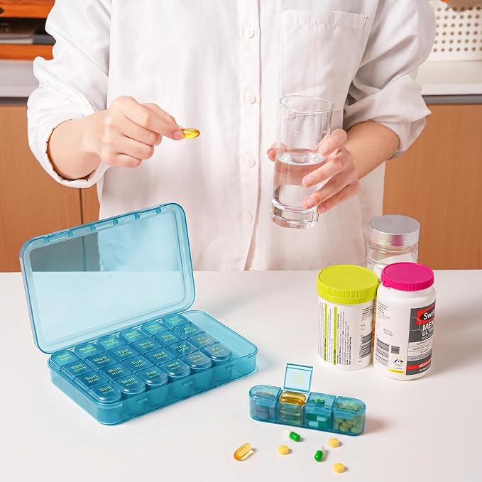 Zoksi Pill Organizer 4 Times a Day, 7 Day Pill Box with Removable Daily Cases, Large Medicine Organizer for Pills, Vitamins and Supplements, Easy Open 180 Degree Lids, Travel Pill Case