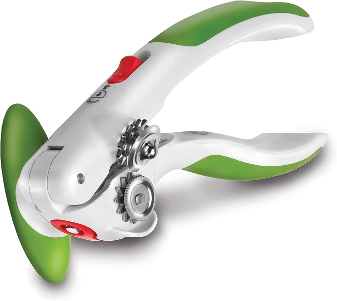 Zyliss Lock N' Lift Can Opener - Can Opener with Lid Lifter Magnet - Manual Can Opener with Locking Mechanism - Safe and Easy-to-Turn - Stainless Steel – Green