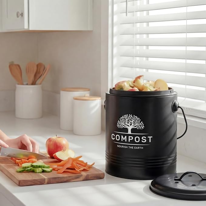 Perfnique Kitchen Compost Bin, 1.3 Gallon Countertop Compost Bin with Lid, Indoor Compost Bucket Includes Inner Bucket Liner and Carbon Filter, Small Compost Bin with Trash Bags (with Bags, Black)