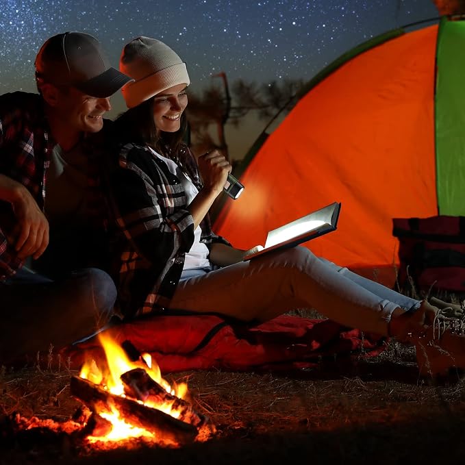 Oudain 4 Pieces Hand Crank Flashlight Solar Powered Rechargeable Flashlight Survival Emergency Hand Crank LED Lantern Snap Carabiner Torch for Outdoor Sports Camping Hiking Christmas Child Shoeboxes