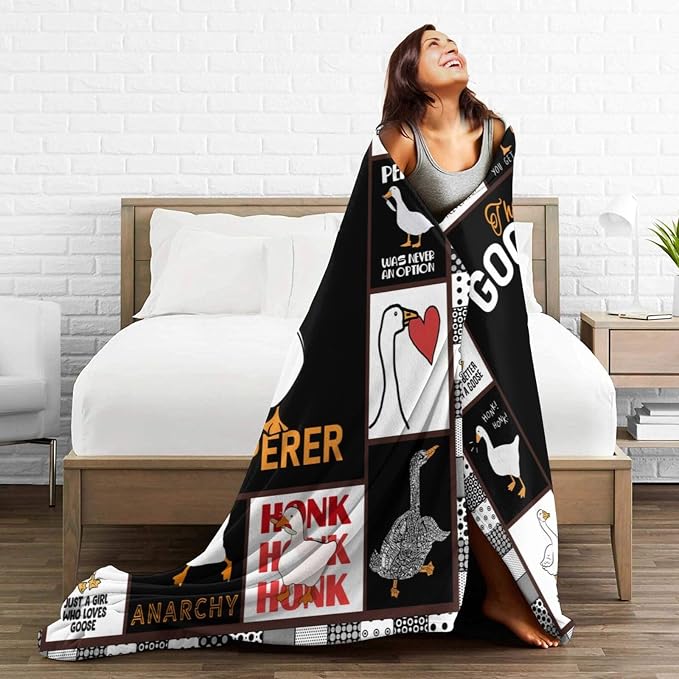 Funny Goose Blanket Soft Cozy Cute Goose Plush Throw Blanket Warm Lightweight Flannel Fuzzy Fleece Goose Stuff Animal Decor Blanket Gifts for Lovers Girls Boys Kids Adults Women Bed Travel 60"x80"