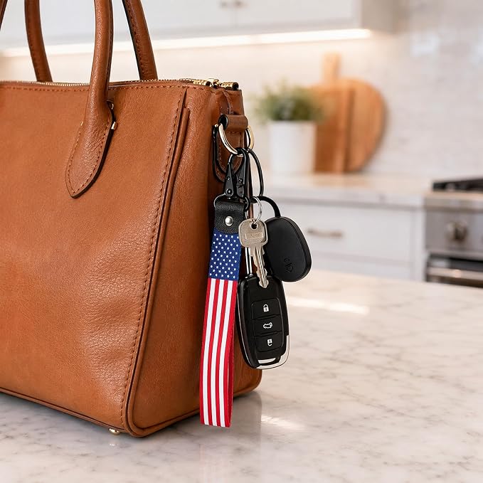 American Flag Keychain for Men Women, Leather USA Flag Key Chain for Daily | Flag keychain adds heritage patriotic style, Metal D-ring keep daily keys grouped,Practical gift for dads, husbands, wives