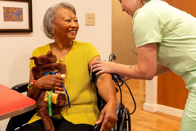 Twiddle Premium Dementia Activities for Seniors - Comforting Alzheimer’s Products for Elderly - Engaging Sensory Items for Adults (Cream Cat)