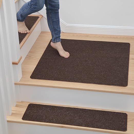 MBIGM Carpet Stair Landing Mat, 1 Pack, 2'6" x 2'6", Brown | Polyester carpet surface with PP mesh, nonwoven cushioning, and TPR adhesive backing for indoor stair coverage.