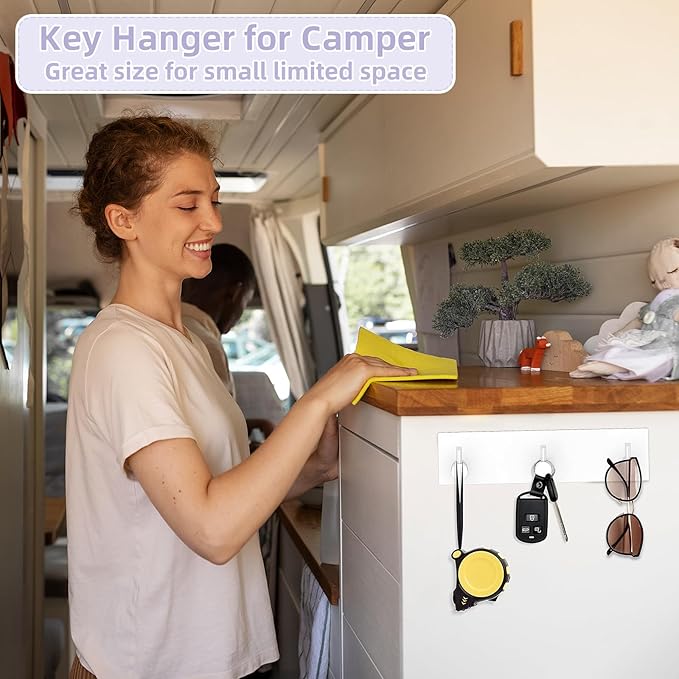 VIS'V Key Holder Wall Mount, Small Adhesive Key Hanger with 3 Hooks, White | Metal Material, No Drilling, Extra Adhesive Strip, Suitable for Entryway, Hallway, Doorway, Kitchen, Garage, Camper