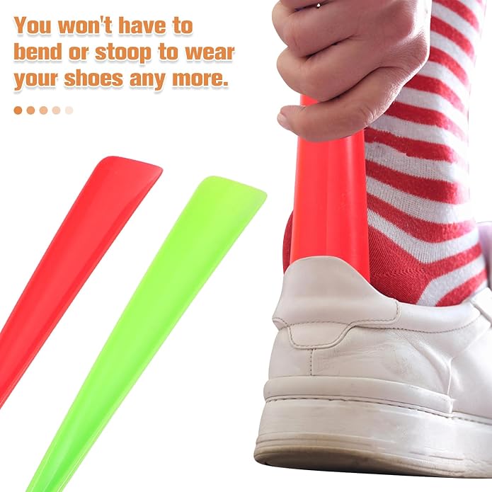 CALLARON 47cm Long Handle Shoehorns Set of 4 Plastic Shoehorn Universal Shoehorns Hanging Shoehorn Travel Portable Shoehorn for Boots Shoes(Random Color)