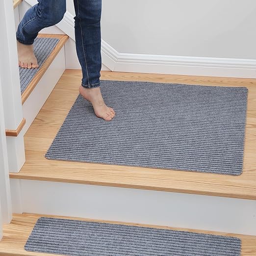 MBIGM Carpet Stair Landing Mat, 1 Pack, 2'6" x 2'6", Light Gray | Polyester carpet surface with PP mesh, nonwoven cushioning, and TPR adhesive backing for indoor stair coverage.