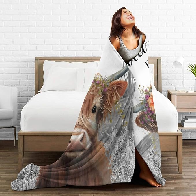 Highland Cow Blanket Soft Cozy Cattle Fleece Plush Throw Blanket Warm Lightweight Cute Farm Animal Stuff Decor Flannel Blanket Gifts for Girls Boys Lovers Adults Women Men Bed Travel 40"x50"