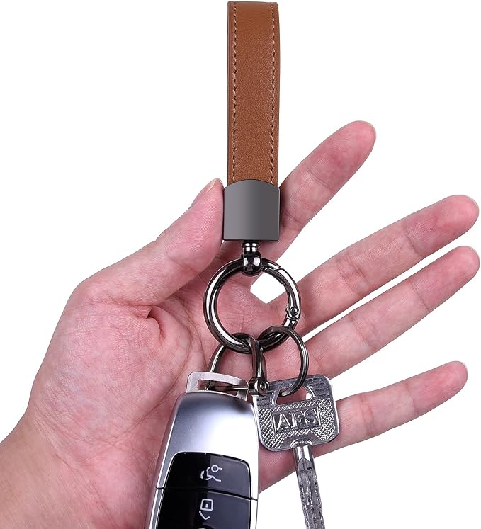 Wisdompro Genuine Leather Car Keychain, Universal Key Fob Keychain | Leather Car FOB Key Chain Holder for Men and Women, 360 Degree Rotatable, with Anti-lost D-ring and 3 Keyrings