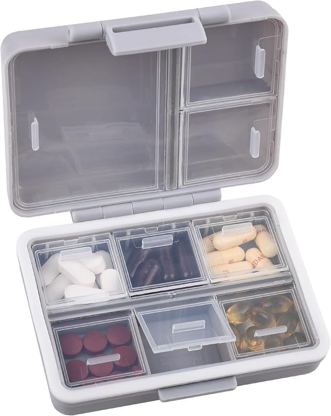 9-Grid Pill Organizer,Portable Pill Box,Large Capacity Compartments,Travel Pill Container,Medicine Dispenser,Pill Purse,Pill Case for Vitamins, Fish Oils or Supplements（Grey）