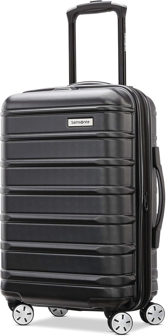 Omni 2 Airline Approved Carry-On Luggage – Stress-Free Size Meets 22x14x9" Requirements – For Fast Trips & Avoiding Baggage Fees – Dual 360° Spinner Wheels, USB Power Hub, Expands 1.5” – Black