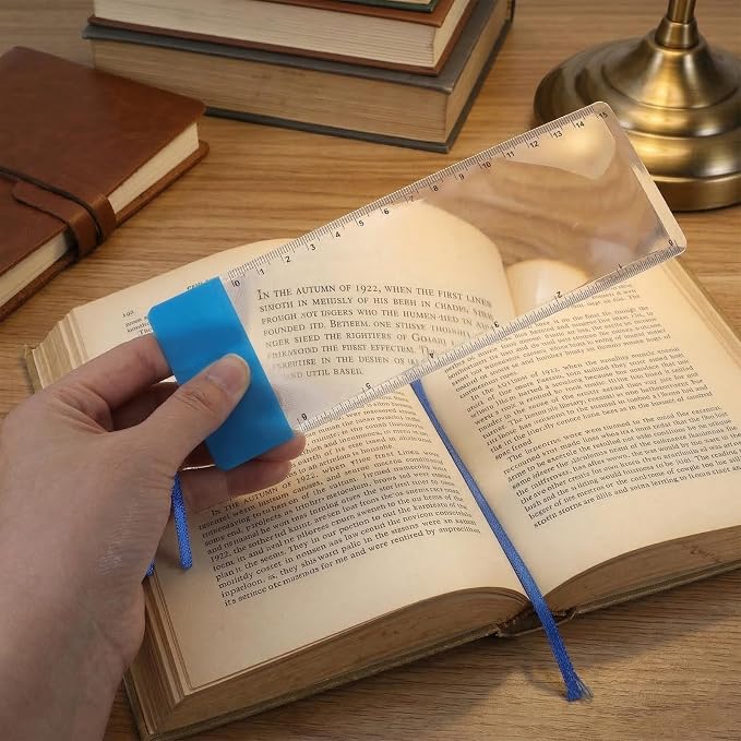 4 Pcs Magnifying Sheet 2 Style 3X Magnifying Page for Reading Lightweight Optical Plastic Magnifyings Glass Sheet Bookmark Flat for Low Vision and Shortsighted Reading Small Prints Maps Book Newspaper