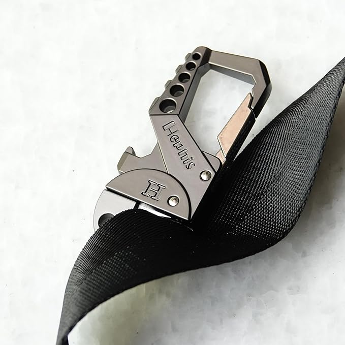 Skull Heavy Duty Key Chain,Car Emergency Escape Tool, Seat belt Cutter,Bottle Opener,Carabiner Car Key Chains