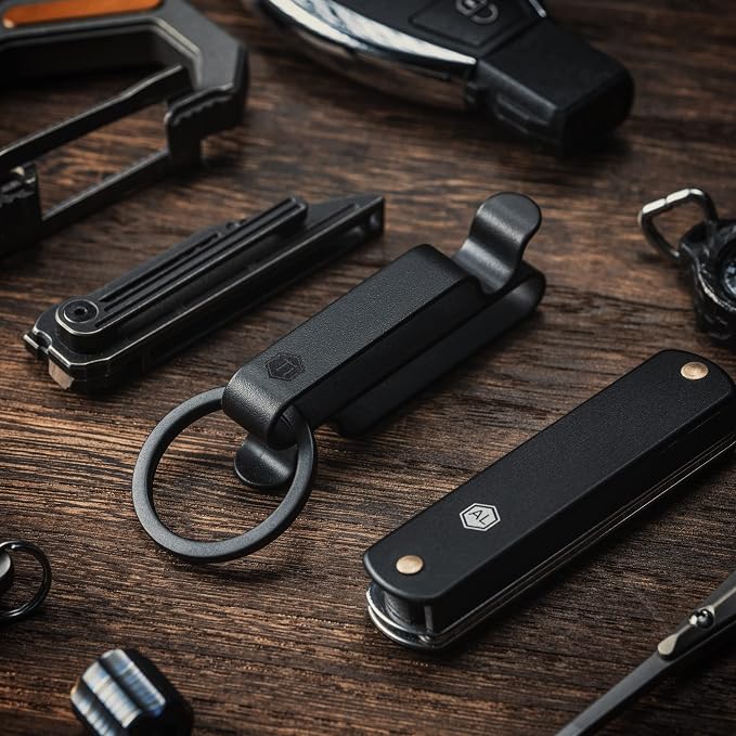 KeyUnity KM00 Titanium Belt Loop Keychain Clip Double Side Quick Release Key Holder with Detachable Key Ring