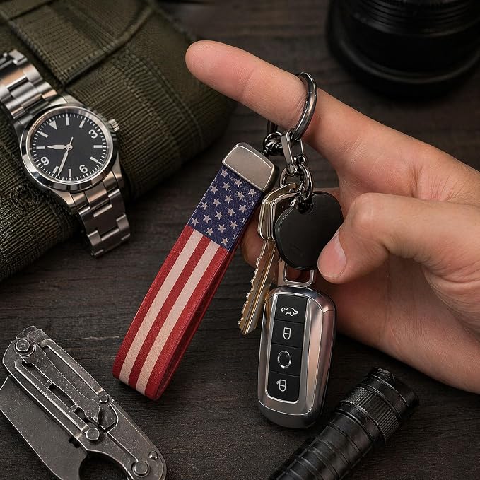 American Flag Keychain for Men Women, Leather USA Flag Key Chain for Daily | Flag keychain adds heritage patriotic style, Metal D-ring keep daily keys grouped,Practical gift for dads, husbands, wives