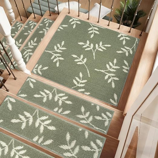 Non-Slip Landing Mat for Wooden Steps Indoor,Carpet Stair Treads | 30"x 30" Peel and Stick Soft Stair Rugs for Pets, Non Skid Wood Staircase Step Treads Reusable,Stair Protectors, Green