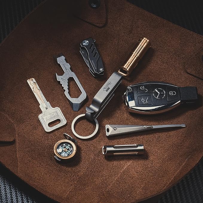 KeyUnity KM00 Titanium Belt Loop Keychain Clip Double Side Quick Release Key Holder with Detachable Key Ring