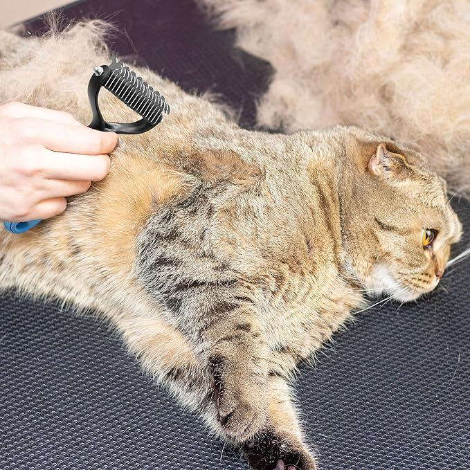 Dog Undercoat Rake Pet Grooming Tool, Deshedding Dog Brush 2-Sided Shedding Comb for Tangles Mat Remover, Long Hair Cat Combs Husky Brush with 26 Teeth